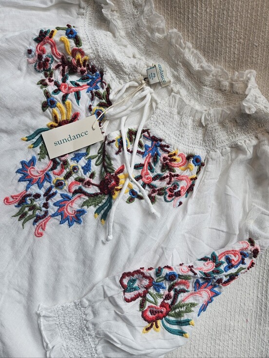 Sundance Tops - 🌸NWT Sundance White Floral Embroidered Blouse